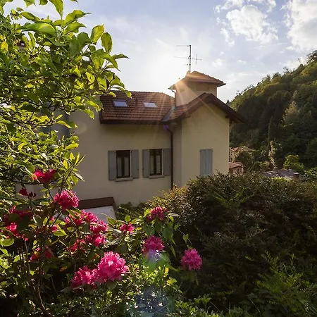 Bed & Breakfast La & Lake Como