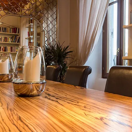 Bed & Breakfast La &