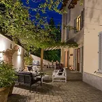 La & 3* Lake Como