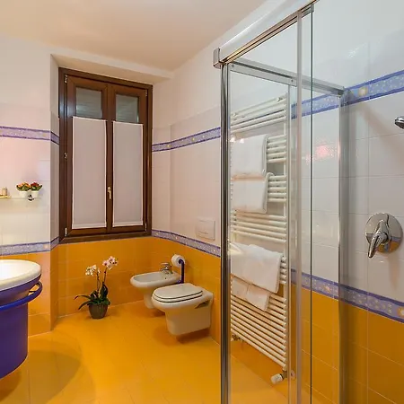 فندق مبيت وإفطار La & 3*