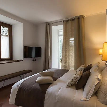 La & Nocleg ze śniadaniem Lake Como