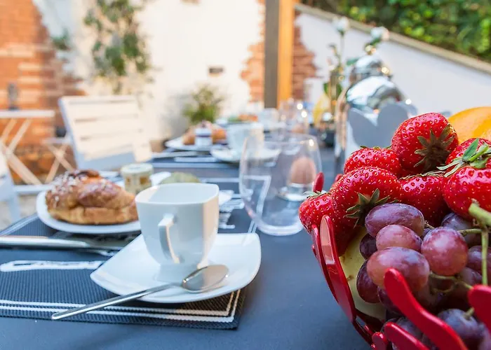 La & Bed & Breakfast