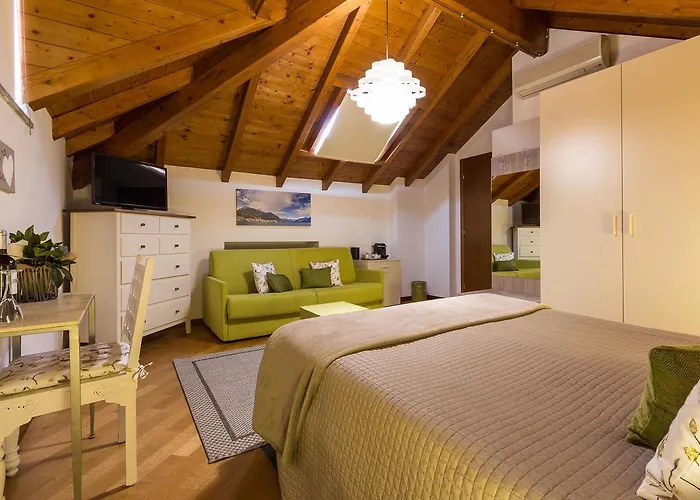 Bed & Breakfast La & 3*