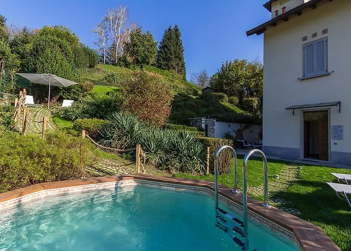 La & Bed & Breakfast 3*