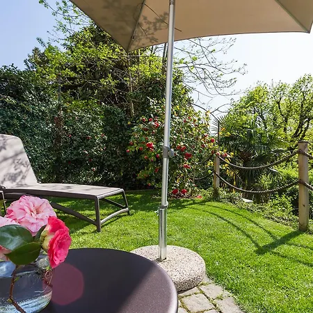 La & לינה וארוחת בוקר 3*